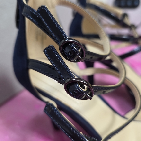 Liz Claiborne Blue Strappy Heels - Picture 11 of 13